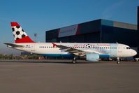 OE-LBU @ VIE - Austrian Airlines Airbus 320 - by Yakfreak - VAP