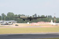 XH134 @ FFD - Royal International Air Tattoo 2006 - by Steve Staunton