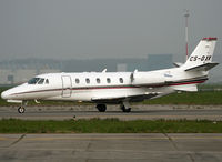 CS-DXK @ LFBO - Taxiing holy point rwy 32R for departure - by Shunn311