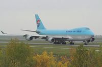 HL7601 @ LOWW - Korean 747-400 cargo - by Dieter Klammer