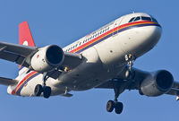 EI-DEZ @ EHAM - Short final rwy 36R. Notice Irish registration. - by Philippe Bleus