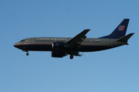 N351UA @ KORD - Boeing 737-300 - by Mark Pasqualino