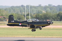 L-01 @ FFD - Royal International Air Tattoo 2006 - by Steve Staunton