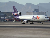 N570FE @ KLAS - Federal Express - 'FedEx' / 1980 Mcdonnell Douglas MD-10-10F