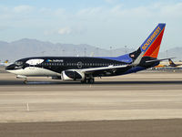 N713SW @ KLAS - Southwest Airlines - 'Shamu' / 1998 Boeing 737-7H4 - by Brad Campbell