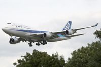 JA8096 @ EGLL - ANA 747-400