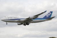 JA8096 @ EGLL - ANA 747-400