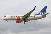 LN-RRB @ EGLL - Scandinavian Airlines 737-700