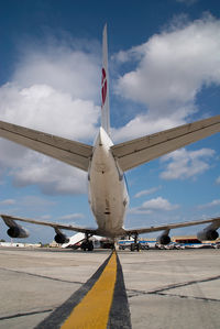 ZS-OSI @ MLA - African International DC8-62