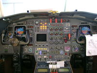 N633W @ TUS - cockpit of N633W - by Cohen