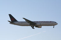 C-FCAF @ EGLL - Taken at Heathrow Airport March 2007 - by Steve Staunton