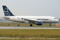 XA-MXA @ YYZ - Taxiing for departure via RWY23. - by topgun3