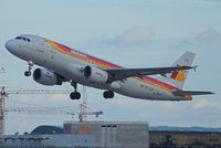 EC-ILQ @ LOWW - Iberia A320-214 - by Delta Kilo