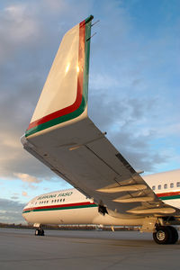 XT-BFA @ VIE - Burkina Faso Government Boeing 727-200 - by Yakfreak - VAP