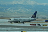 N14664 @ KDEN - Boeing 737-500 - by Mark Pasqualino