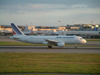 F-GFKM @ EGLL - Taken at Heathrow Airport March 2005 - by Steve Staunton