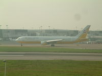 V8-RBG @ EGLL - Taken at Heathrow Airport March 2005 - by Steve Staunton