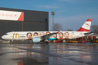 OE-LBC @ VIE - Austrian Airlines Airbus 321 in Euro 2008 colors - by Yakfreak - VAP