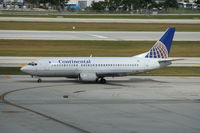 N70330 @ KFLL - Boeing 737-300 - by Mark Pasqualino