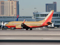 N779SW @ KLAS - Southwest Airlines / 2000 Boeing 737-7H4 - by Brad Campbell
