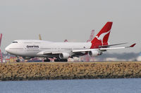 VH-OEH @ YSSY - Qantas 747-400 - by Andy Graf-VAP