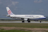B-18576 @ WMKK - China Airlines A300-600