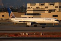 N74856 @ LAX - Continental Airlines N74856 taxiing to the gate in late afternoon sunlight. - by Dean Heald