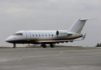 N604MU @ EGGW - Challenger CL604 at Luton in January 2008 - by Terry Fletcher