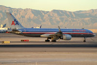 N673AN @ KLAS - American Airlines / 1998 Boeing 757-223