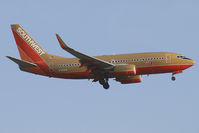 N780SW @ KLAS - Southwest Airlines Boeing 737-700 - by Thomas Ramgraber-VAP