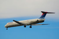 N904DE @ KATL - Over the numbers of 26R - by Michael Martin