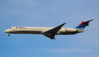 N947DL @ KATL - On final for Runway 26R - by Michael Martin