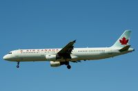 C-GIUB @ CYVR - Air Canada