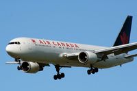 C-GDUZ @ CYVR - Air Canada