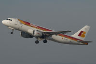 EC-HDK @ BCN - Iberia Airbus 320