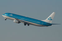 PH-BXO @ BCN - KLM Boeing 737-900
