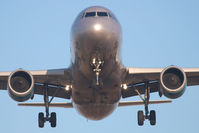 EC-GRF @ BCN - Clickair Airbus 320 - by Yakfreak - VAP