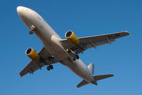 EC-JMB @ BCN - Vueling Airbus 320