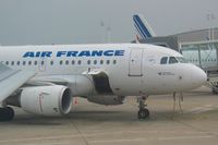 F-GUGB @ LFPG - Air France
