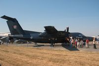 142804 @ CYXX - 402 Squadron