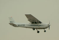 N441QF @ FRG - Short Final for 19