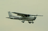 N1089D @ FRG - Short Final for 19