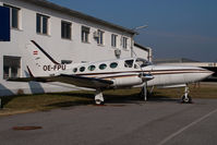 OE-FPU @ VIE - Cessna 414 - by Yakfreak - VAP