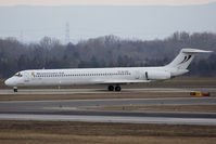 OE-IKB @ VIE - McDonnell Douglas MD-83