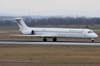 OE-IKB @ VIE - McDonnell Douglas MD-83