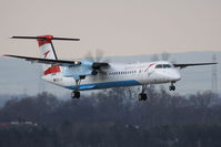 OE-LGB @ VIE - Dash8-400
