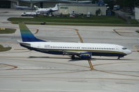 N752MA @ KFLL - Boeing 737-400 - by Mark Pasqualino