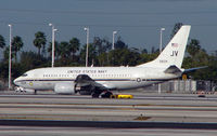 165834 @ MIA - US Navy C-40A in Miami during 'Boat Show week'