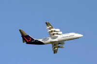 OO-DWD @ EBBR - Leaving Brussels Airport from rwy 20