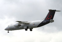 OO-DWJ @ EBBR - Landing at Brussels Airport